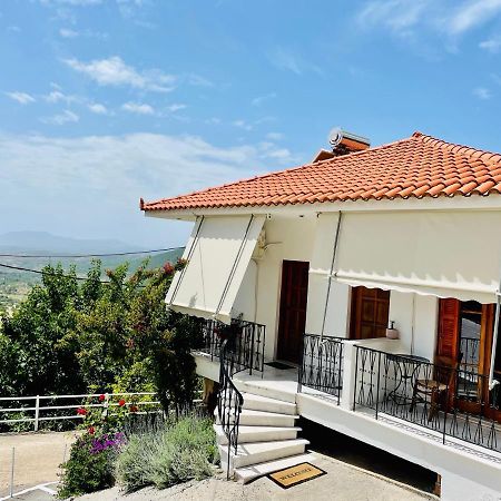 Guesthouse Lykourgos Mavrommátion Exterior foto